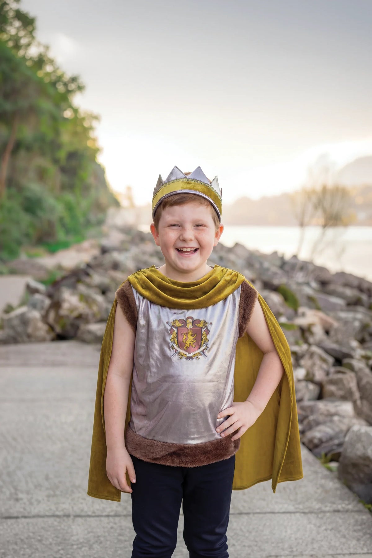 Sir Wolfheart Tunic, Cape & Crown, Size 5-6